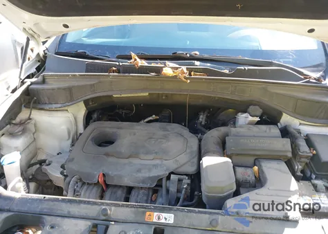 2018 Hyundai Santa Fe Sport 2.4L from USA, damaged, VIN 5NMZT3LB4JH086072